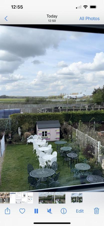 רוצ'פורד Southend Airport Bed & Breakfast מראה חיצוני תמונה