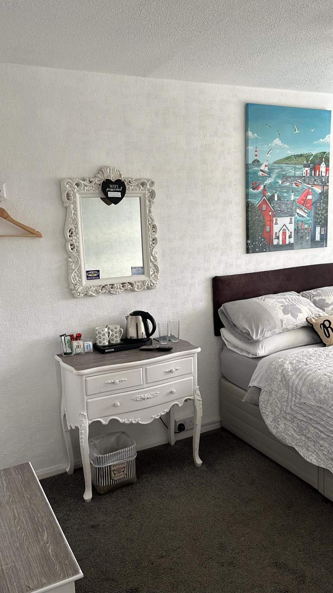 רוצ'פורד Southend Airport Bed & Breakfast מראה חיצוני תמונה