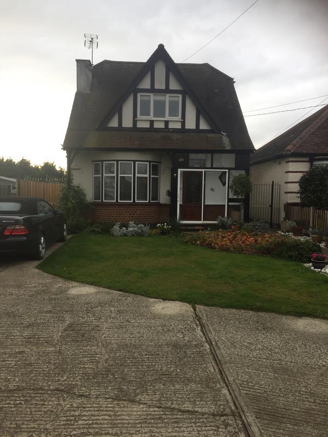 רוצ'פורד Southend Airport Bed & Breakfast מראה חיצוני תמונה
